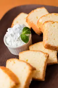 Vietnamese-style "coconut cake"