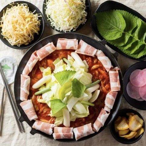 辛さが選べるメインメニューは4種類ご用意しております