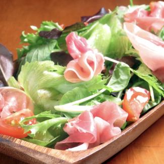 Prosciutto and Green Salad with Basil Cheese Dressing