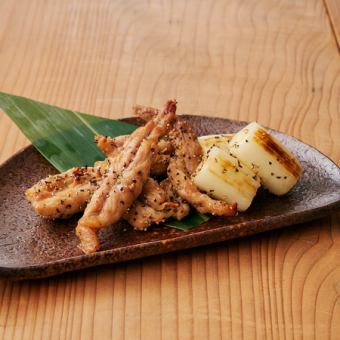 鶏せせりの黒胡椒焼き
