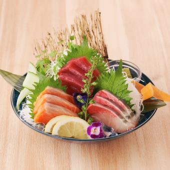 Assortment of 3 types of sashimi