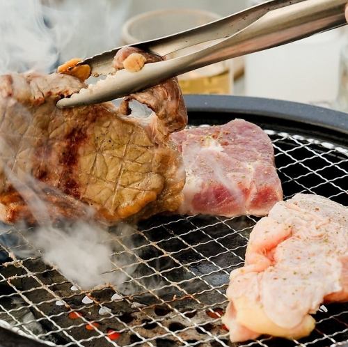 肉料理も豊富