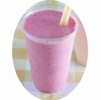 いちごのスムージー“シントー”