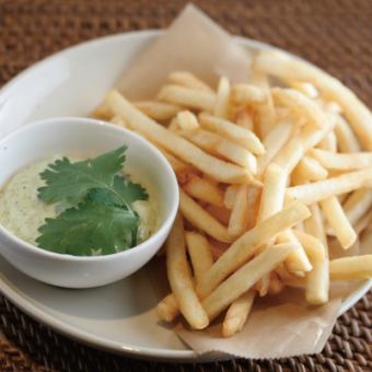 フライドポテトパクマヨディップ
