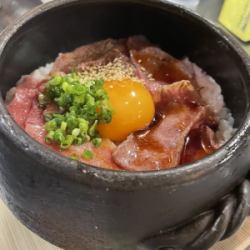 Wagyu Beef Sirloin Sukiyaki Style Clay Pot 1 cup