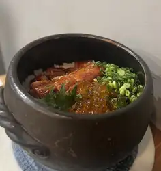 《魚》鰻といくらの土鍋ご飯