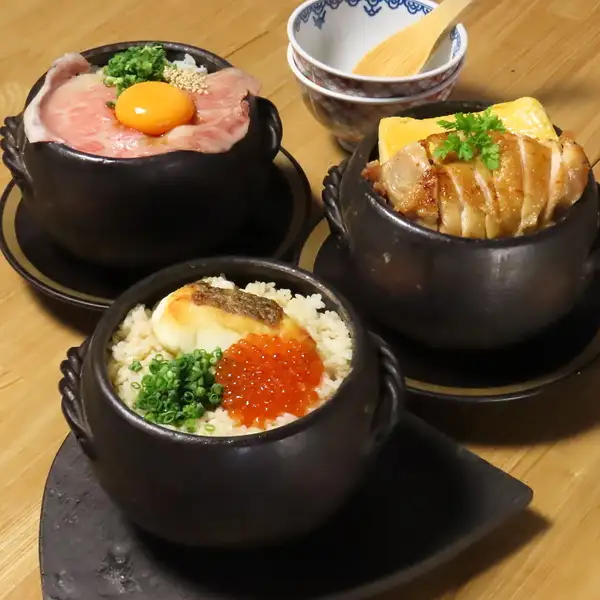 当店名物の炊き立て土鍋御飯は必食！ご注文頂いてから炊きあげる米にも出汁にもこだわったひと品