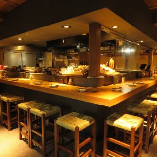 [Counter seats] Two people are of course welcome, but one person is also welcome! Spend a relaxing time in the atmosphere ◎ [Kashiwa / Kashiwa Station / Seafood / Fish / Izakaya / Japanese / All-you-can-drink / Birthday / date / reception / banquet / year-end party / new year's party / girls' party / hideout】