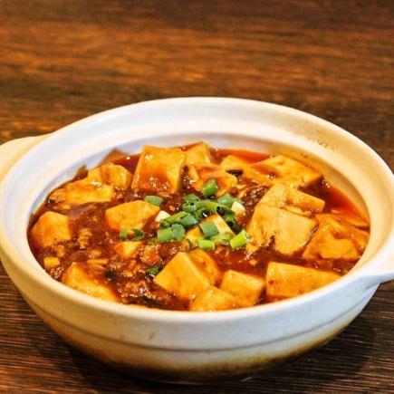 10 dishes in total (Mapo tofu, green pepper and pork, mixed fried rice, etc.) with 2 hours of all-you-can-drink♪ 3,300 yen