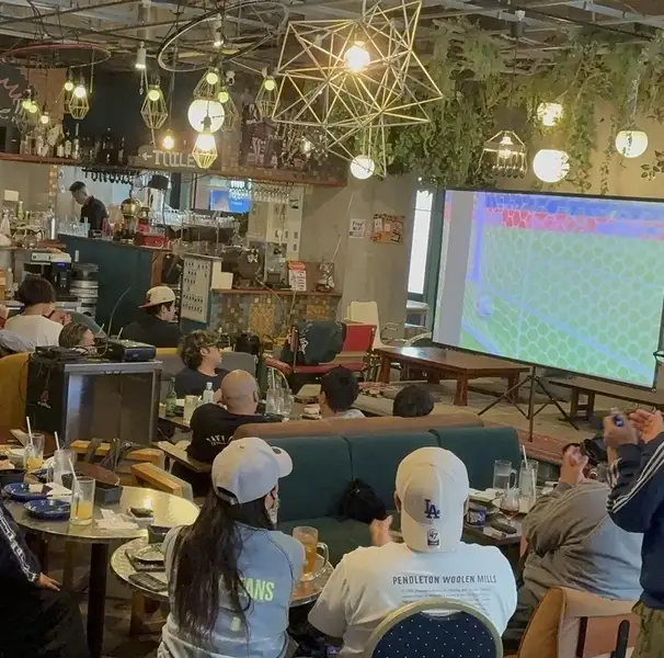 【公開觀看】全新 6/30 AM 2:00 FIFA 世界盃巴西比賽直播！讓我們邊喝邊加油！