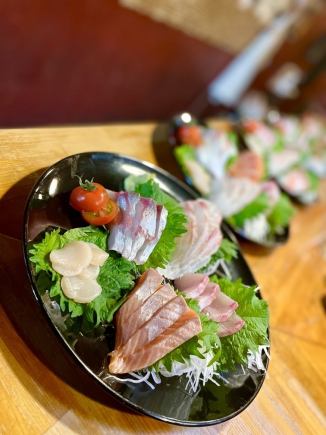【前日までに要予約】少し贅沢に♪全9品+120分生ビール付き飲み放題6000円(税込)~