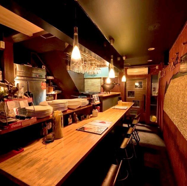 モダンでスタイリッシュな内装で雰囲気抜群♪距離が縮まります！