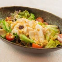 手作り豆富のサラダ