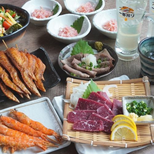 【2時間飲み放題付】ちょっと贅沢に◎牛タンや炭火焼など全10品＜とめ手羽＆厳選馬刺しコース＞
