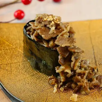【需预约】猪肉涮涮锅套餐（荞麦面汤底），含和牛寿司，无限量供应