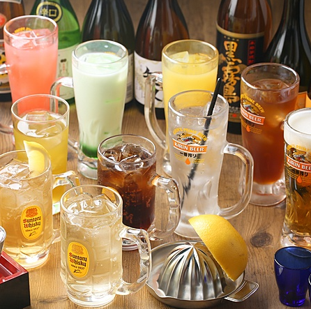 仕事帰りに寄れるスパイス香るカレー酒場で一杯どうぞ