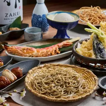 [Luxurious and Satisfying Course] A great value course that includes a whole head-on prawn, large prawn tempura, and dessert to finish.