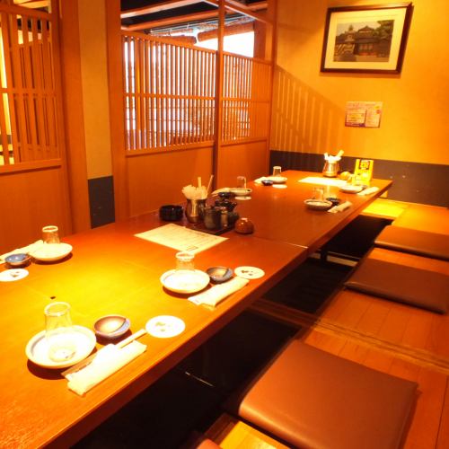 <p>掘りごたつ個室は少人数でもご利用可能♪個室ですので周りが気にならずにゆっくりお過ごし頂けます♪ご予約はネット予約がオススメです♪</p>