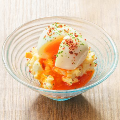 半熟玉子のポテサラ★玉子たっぷりポテサラに追い玉子追加！