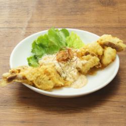 はみだしチキン南蛮★器からはみだす、手のひらサイズのどでかいチキン南蛮