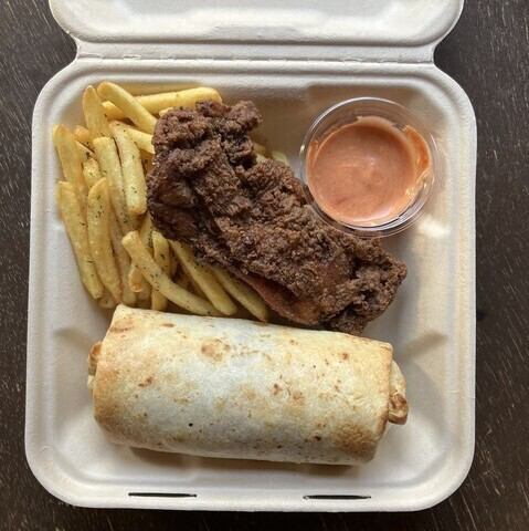 テイクアウト限定BOX ~ブリトーにフライドチキン&ポテトフライ~