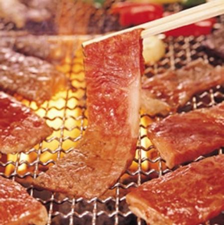 [仅限学生！] 烤肉自助餐和软饮料自助餐 2800 日元