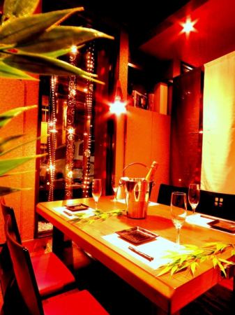 It is a private room with a tatami room that is also recommended for girls-only gatherings and banquets with friends!