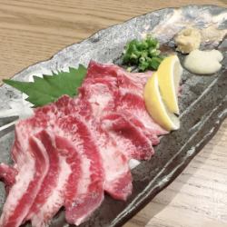 馬の上タン刺し