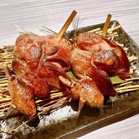 《低温調理》朝引き丸一羽鶏ハツ白レバー串