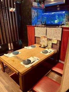 通常時は間仕切りがあり半個室で独立した空間に。