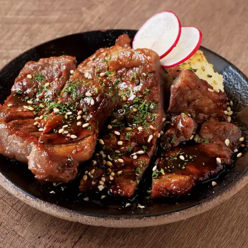 厚切りカルビ焼き