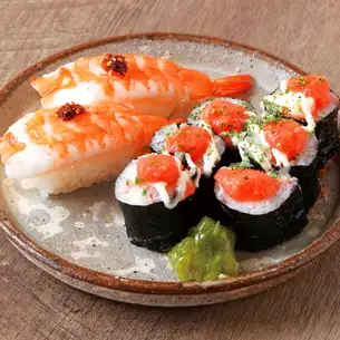 海老（2貫）＆ちょぼ巻き（海老明太マヨ きゅうり入り）