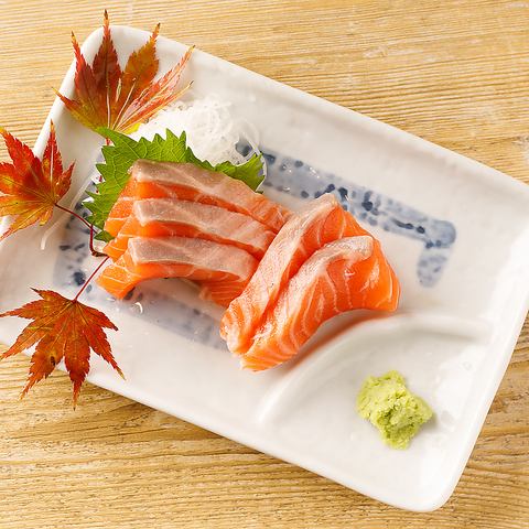 サーモンお造り