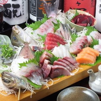 刺身盛り合せスタンダードコース 全7品 ＜2H飲み放題付＞ 7000円（税込）クーポン利用で6000円に