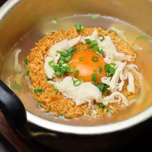 チキンラーメン/アツアツパンとバニラアイス
