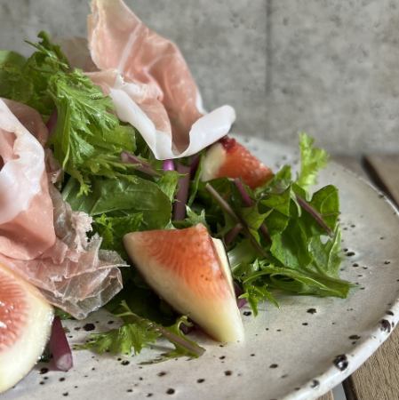 快晴食農さんの葉野菜のサラダ