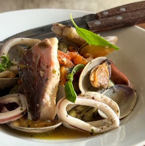 魚介とトマトの軽い煮込み