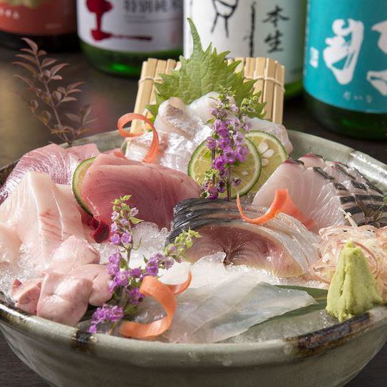 Enjoy sake and Japanese food in a relaxing space! Enjoy fresh seafood sent directly from the fishing port in the southern part of the prefecture