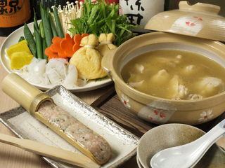 冬季限定『水炊き鍋』２人前から、事前予約のみで受付けております。