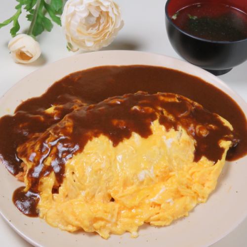 とろとろ贅沢オムライス