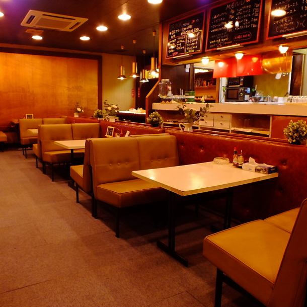 広々とした店内はイベントにも！椅子やテーブルも移動できるので貸切でも、使いやすさ抜群です◎音楽のイベント等も気軽にご相談ください。