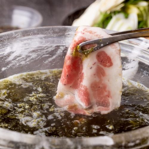 【当店名物】宝石鍋のしゃぶしゃぶ