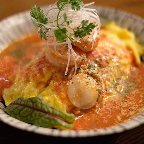 店内にはデートに最適なソファー席やカウンター席もご用意