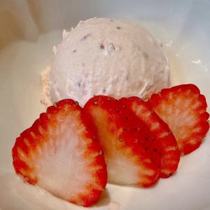 いちごみるくジェラート