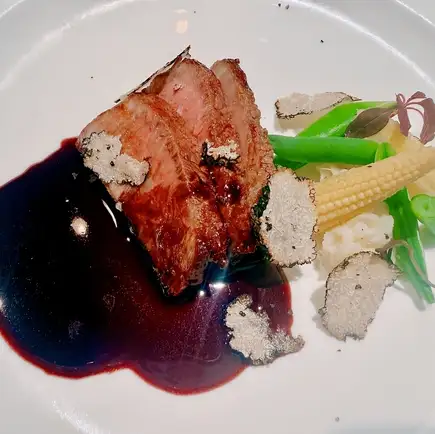 Extreme UMA Course *Main: Grilled A5 Kuroge Wagyu lean meat with summer truffles [All-you-can-drink available for an additional 2500 yen]