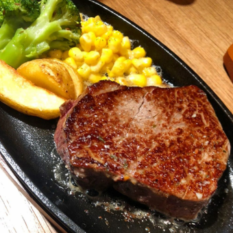 [Includes a bottle of sparkling wine] For special occasions, a premium "Wagyu fillet steak course" {8 dishes total}