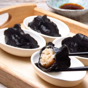 Squid ink dumplings