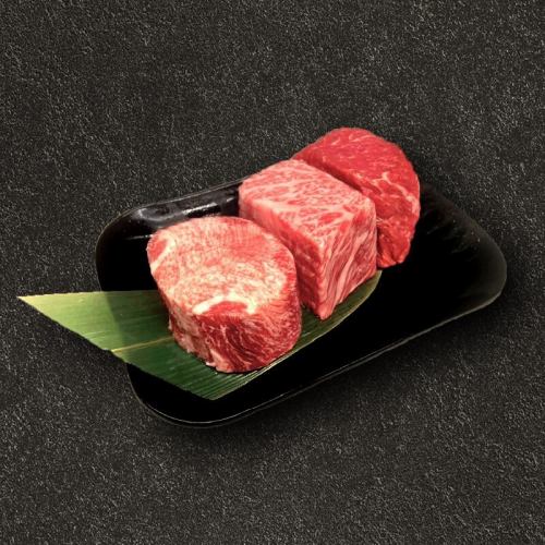 인기! 고기의 맛을 마음껏 즐길 수 있는 두꺼운 3종 모듬♪