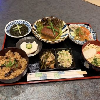 やーにんじゅ御膳コース◎2000円(税込)※島唄ライブご希望の場合は事前に店舗までご連絡ください