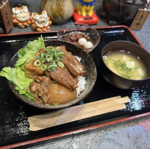 ラフテー丼定食